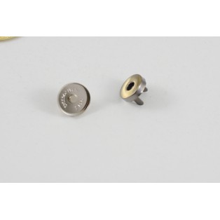 Μαγνητικό κούμπωμα ασημί 2 * 2 cm