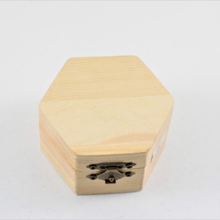 Ξύλινο κουτί εξάγωνο φυσικό 7,5*7,5cm